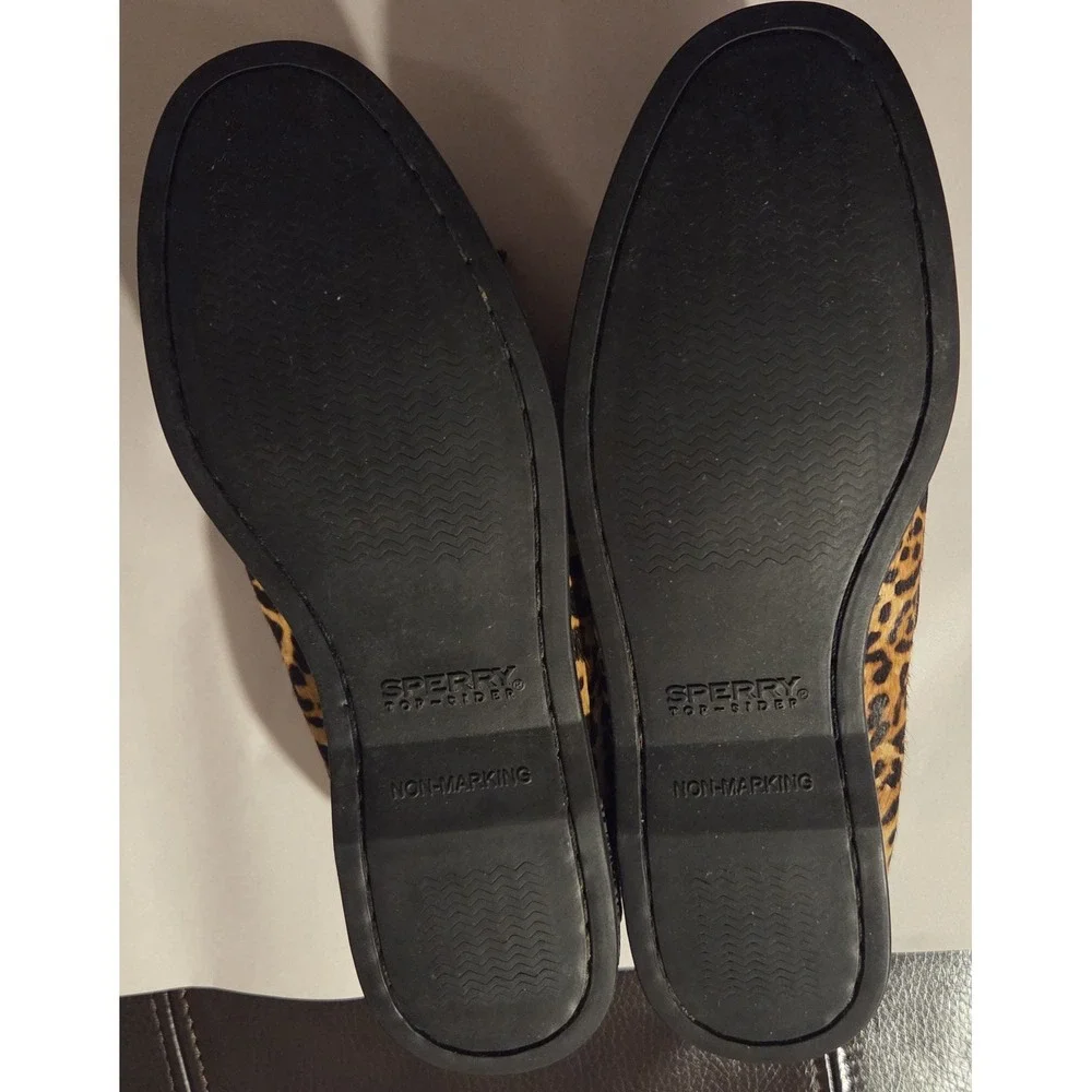 Sperry Boat Shoe‎ Genuine Calf Fur/Leather Leopard Non Marking Sole 8.5